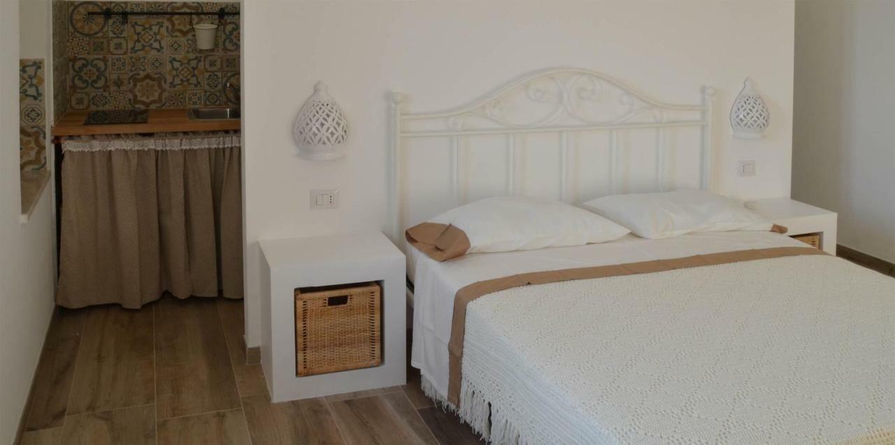 Masseria Poli Country House 콘베르사노 외부 사진