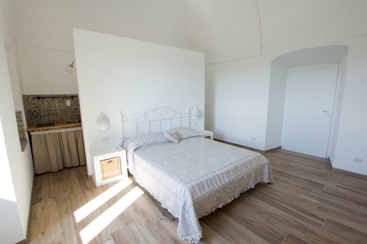 Masseria Poli Country House 콘베르사노 외부 사진